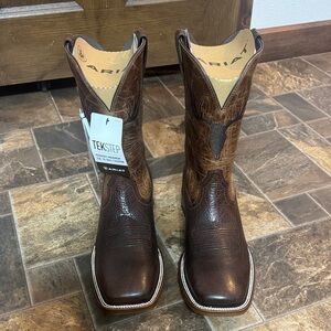 Ariat Men's Dark Brown Cowboy Boots